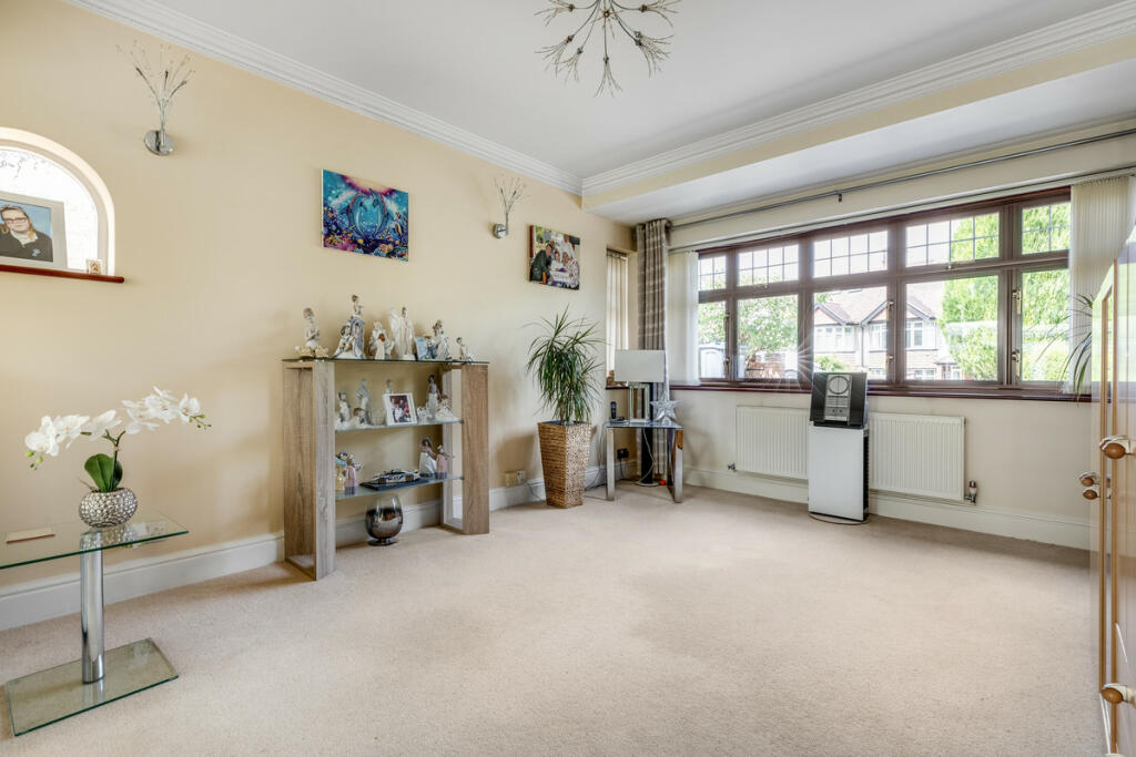 Additional image 3 of Arkwright Road, South Croydon, CR2