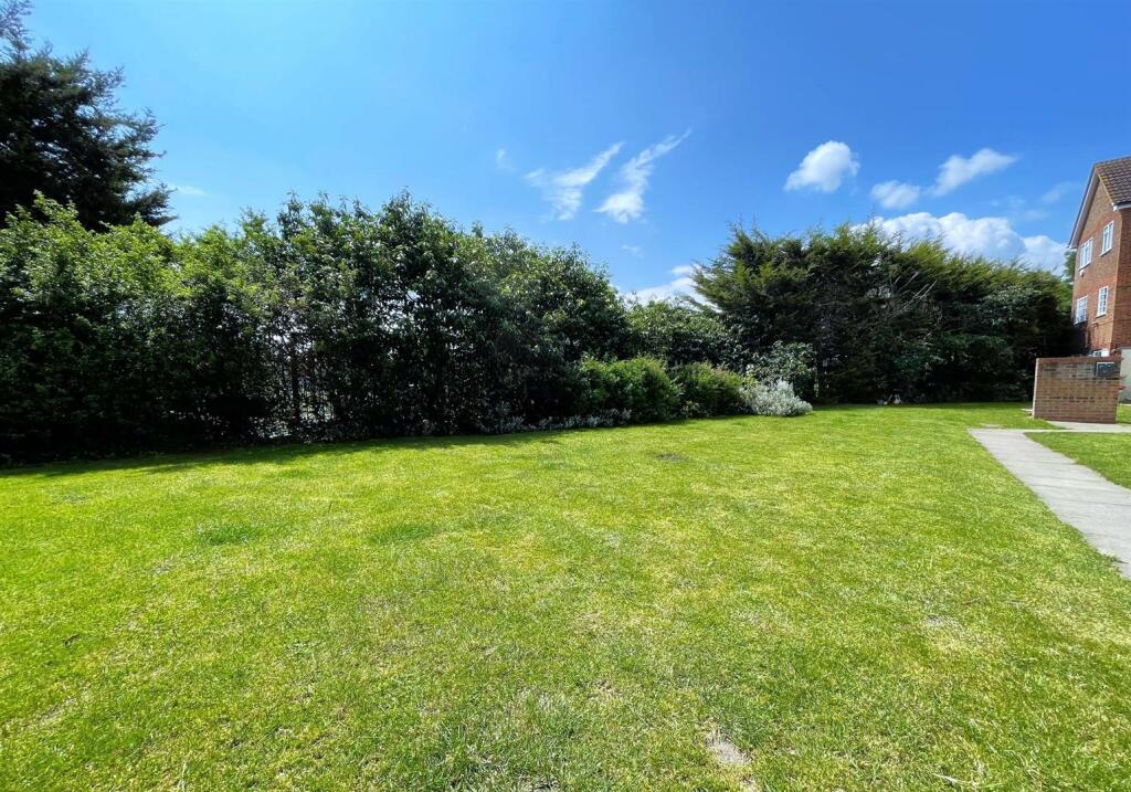 Additional image 3 of Wilkins Close, Colliers Wood Borders, CR4