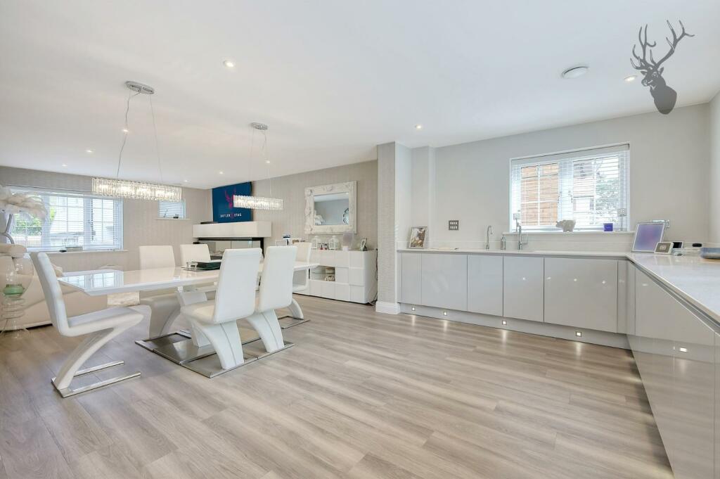 Additional image 12 of Coppice Row, Theydon Bois, Essex