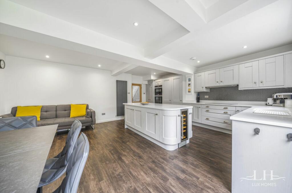 Additional image 5 of Woodland Avenue, Brentwood