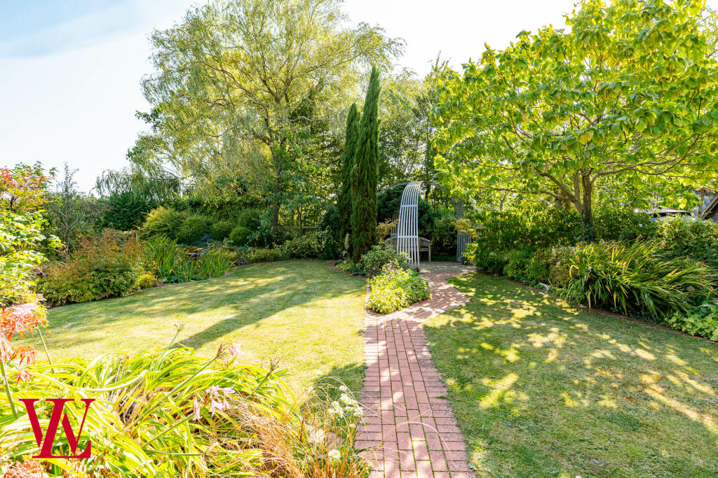 Additional image 41 of Bridge Barn, Folly Farm, Stortford Road, Dunmow, Essex