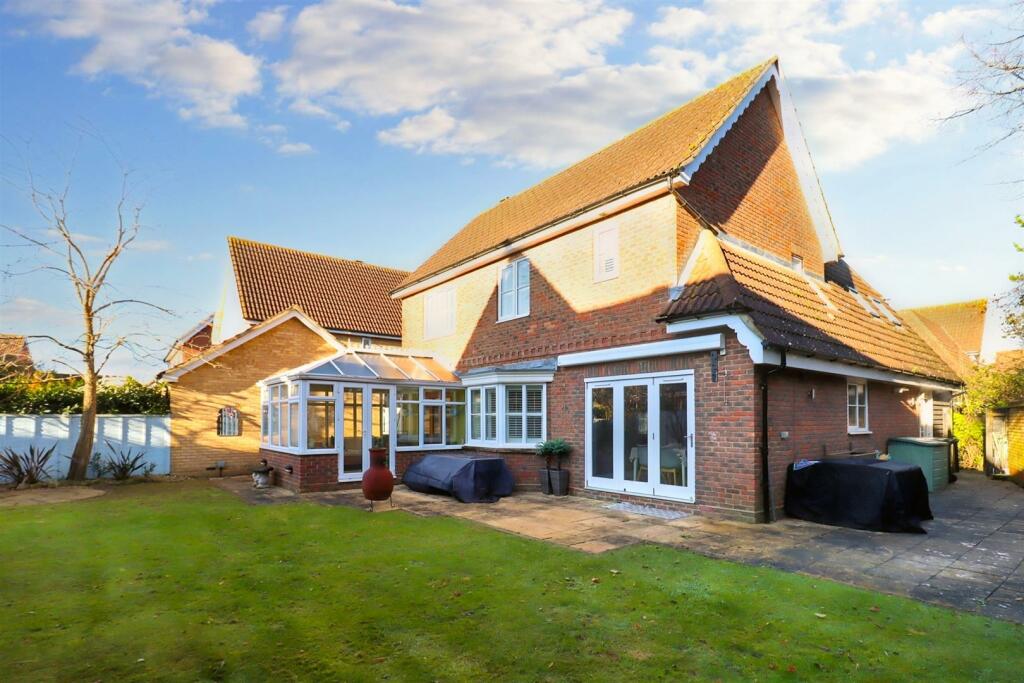 Additional image 4 of Clevedon Close, Great Notley