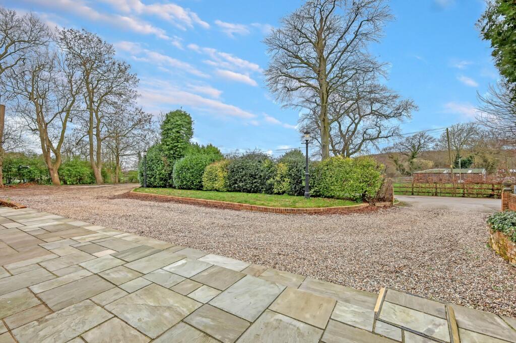Additional image 11 of Park Lane, Ramsden Heath, Billericay, Essex