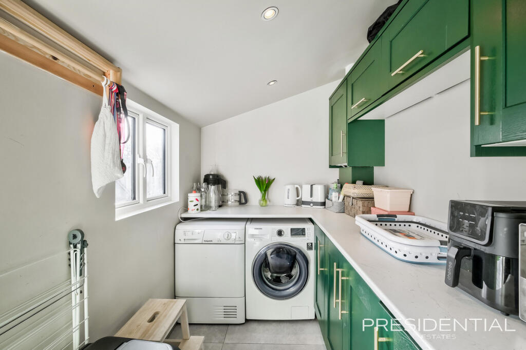 Additional image 15 of Ivy Cottage, Epping Green, CM16