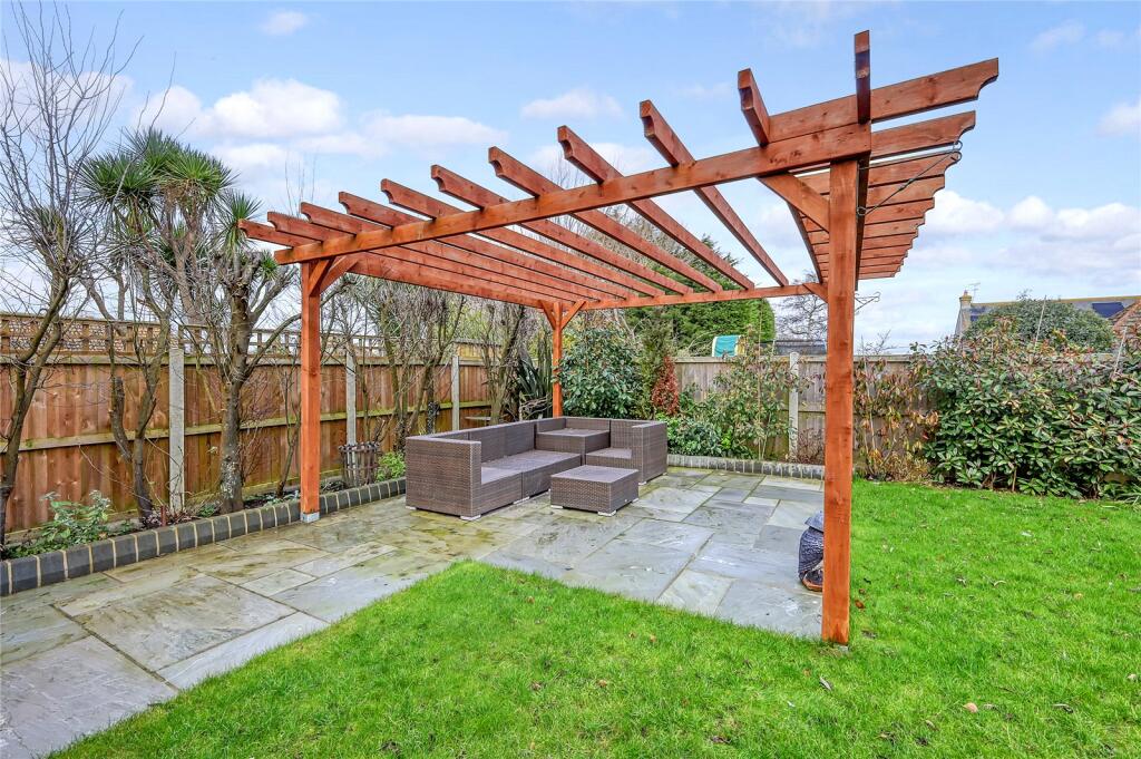 Additional image 24 of Chartfield Drive, Kirby-le-Soken, Frinton-on-Sea, Essex, CO13