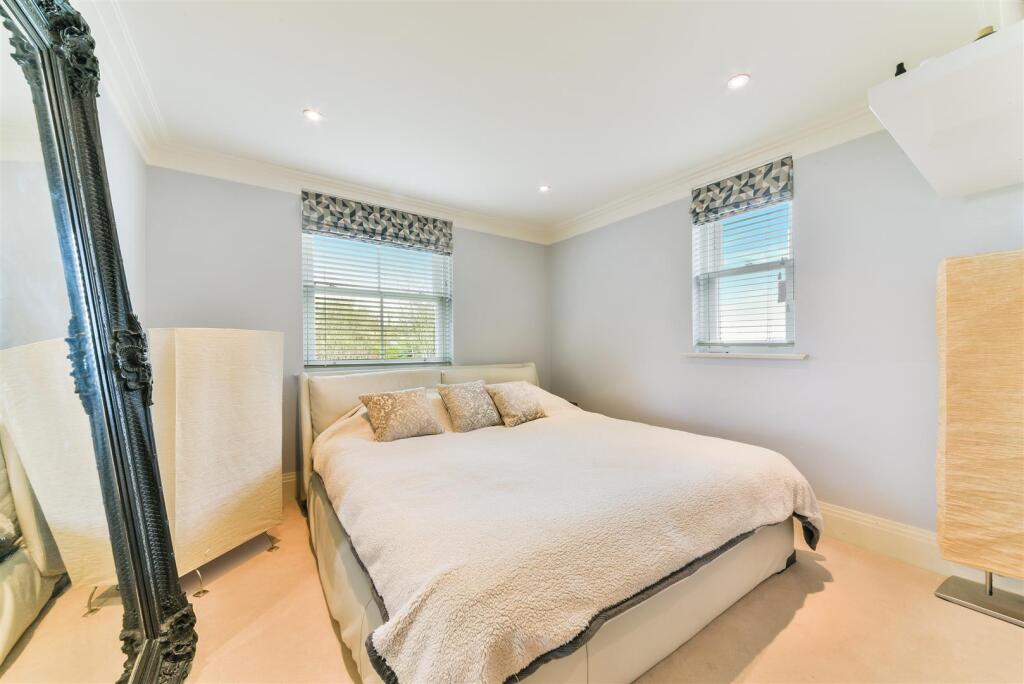 Additional image 19 of High Oaks Close, Coulsdon