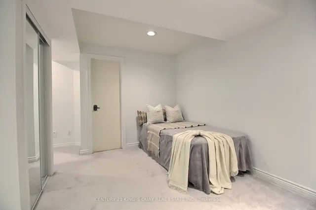 Additional image 33 of 26 Canmore Blvd