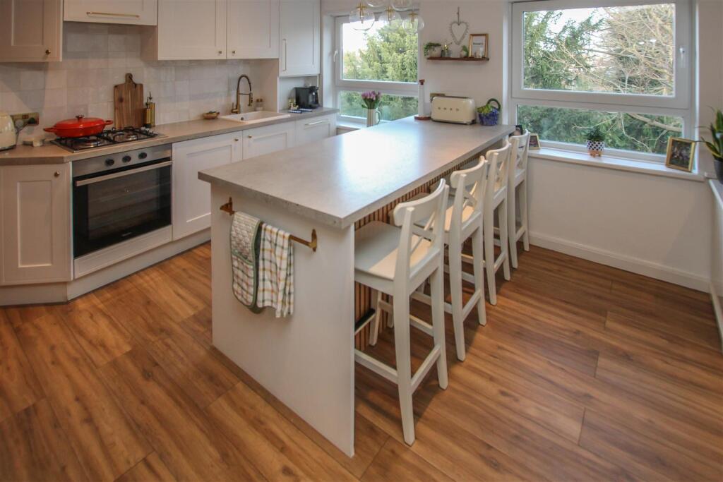 Additional image 5 of Gordon Road, Shenfield, Brentwood