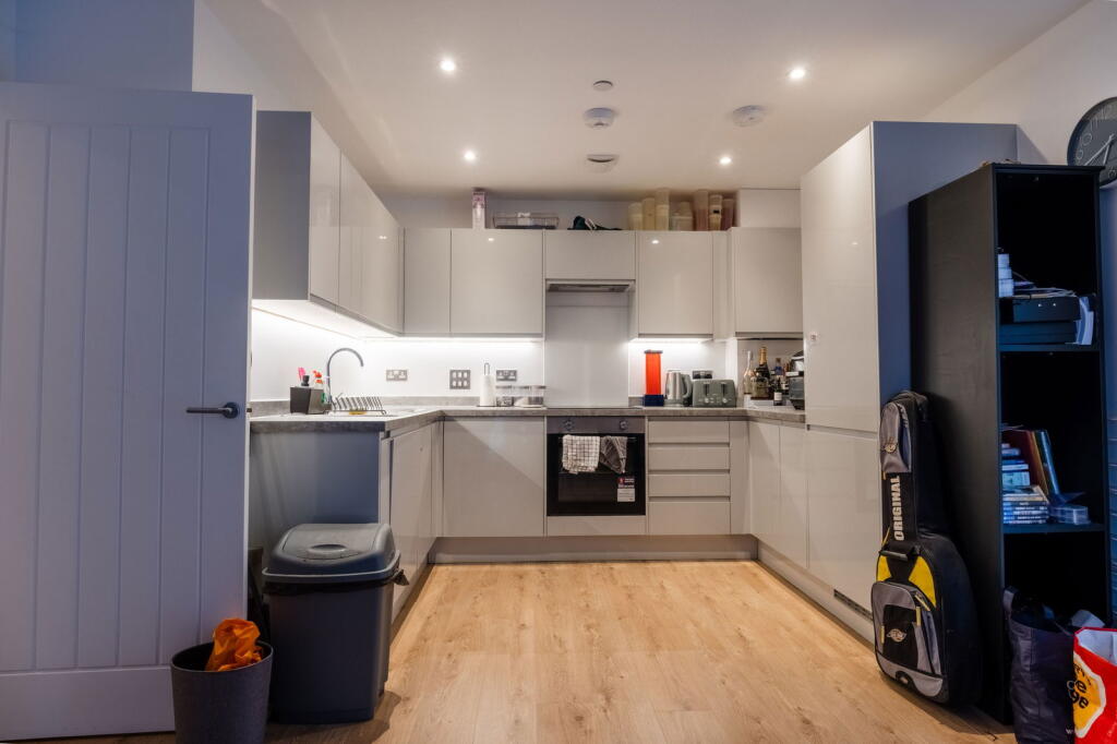 Additional image 7 of Goldington Crescent, Billericay, CM12