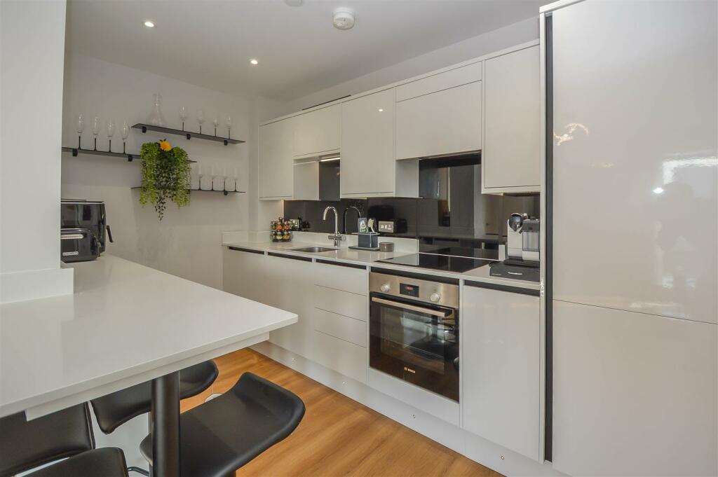 Additional image 16 of 8 Ingrave Road, Brentwood