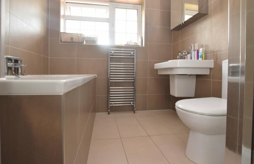 Additional image 15 of Gilmour Rise, Billericay, CM12