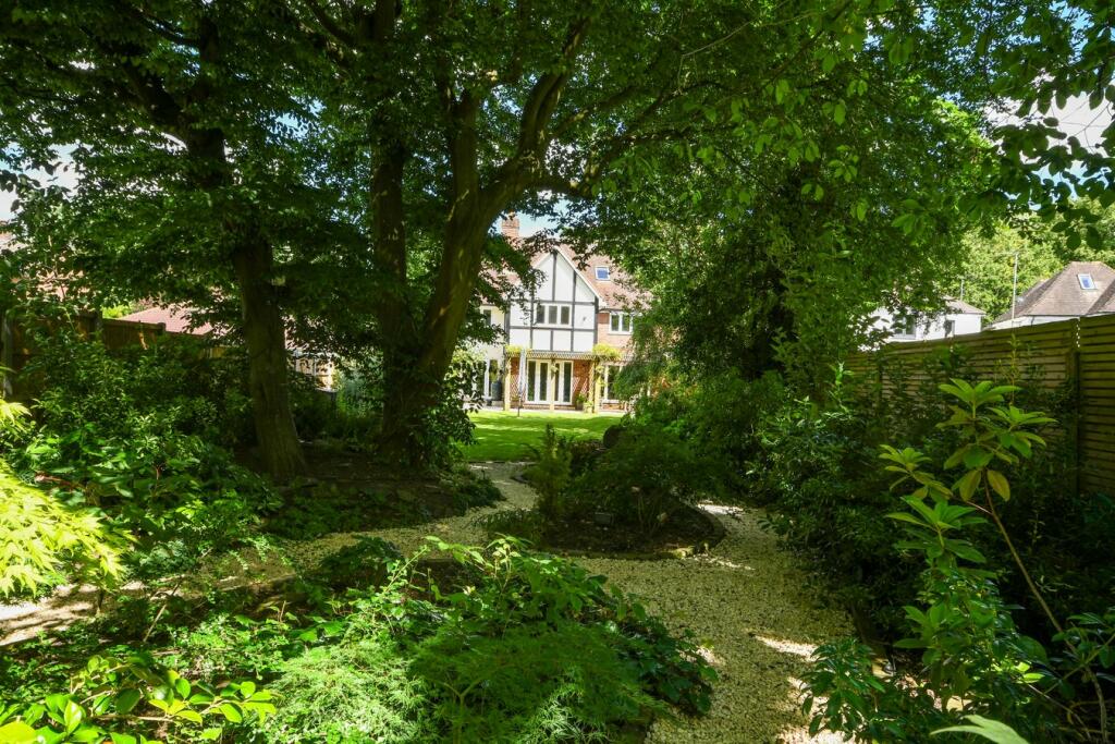 Additional image 38 of The Avenue, Brentwood, CM13