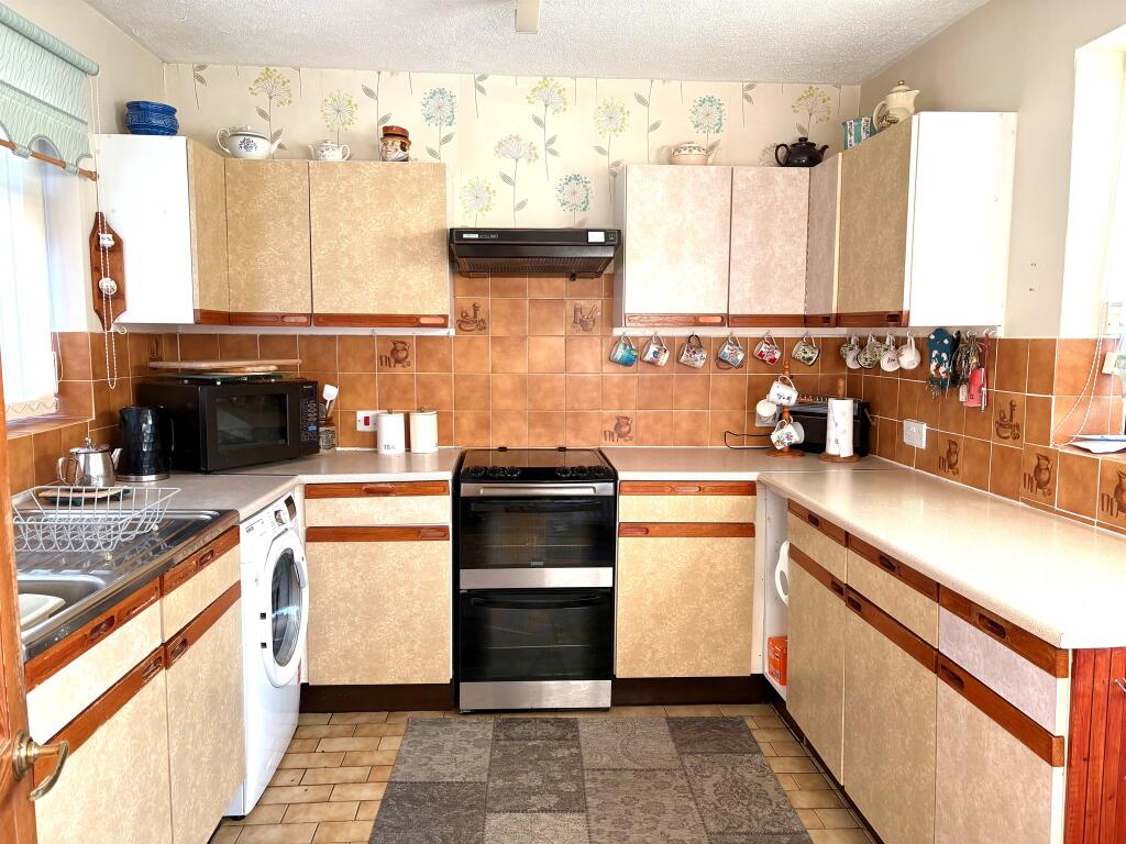 Additional image 6 of Glen Road, Great Sutton, Ellesmere Port