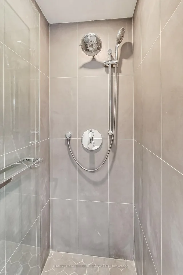 Additional image 19 of 258 Spadina Rd