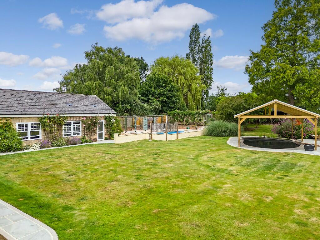 Additional image 14 of Billericay Road, Herongate, Brentwood, Essex, CM13