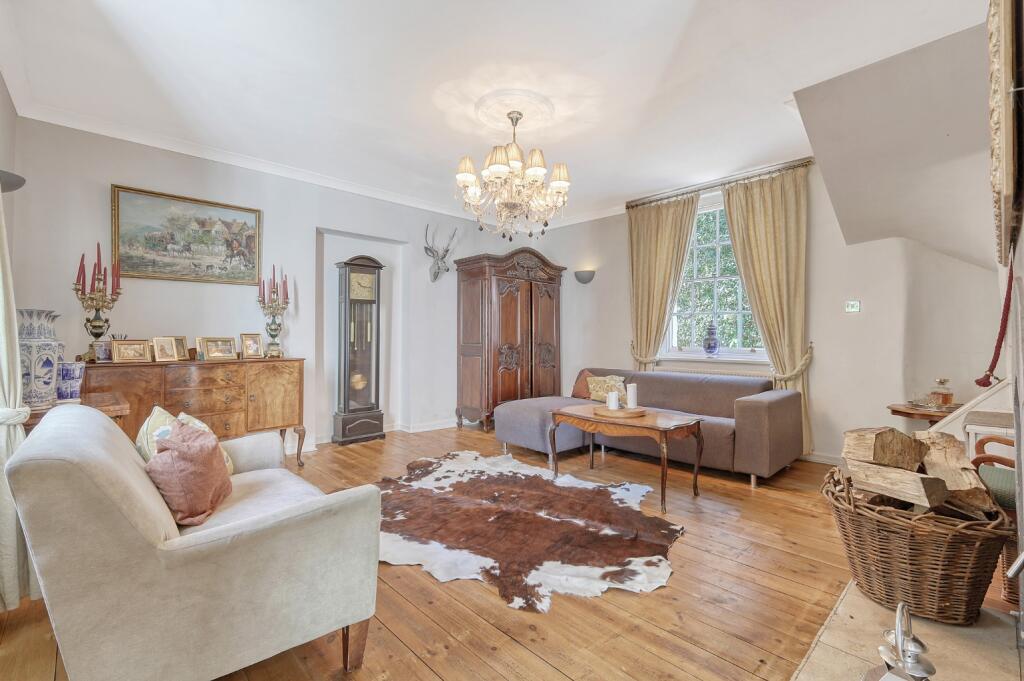 Additional image 5 of Brentwood