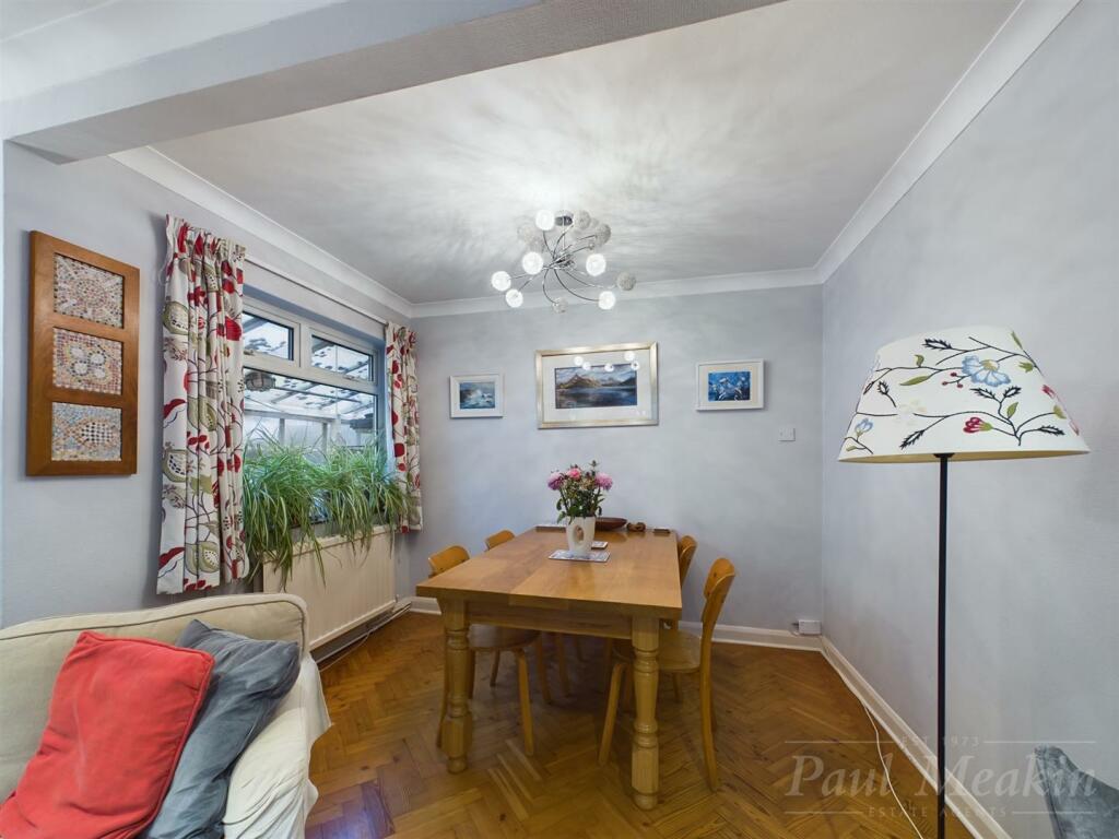 Additional image 4 of Ballards Way, Croydon