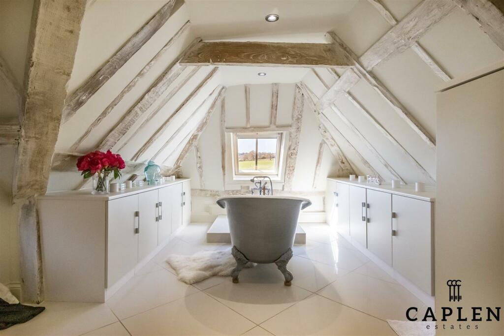 Additional image 24 of Fiddlers Hamlet