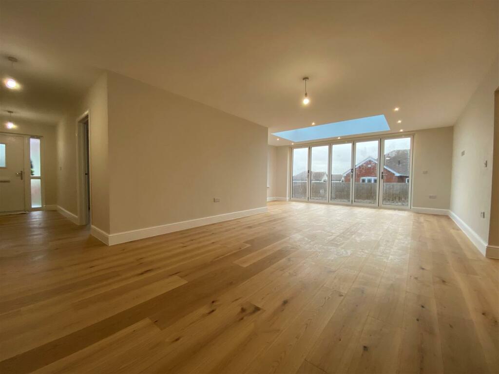 Additional image 12 of Stoney Hills, Burnham-On-Crouch