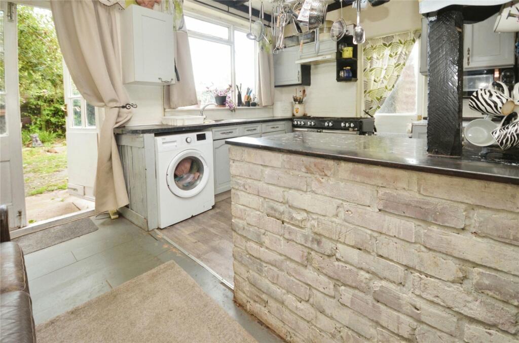 Additional image 4 of Bayard Avenue, Brightlingsea, Essex, CO7