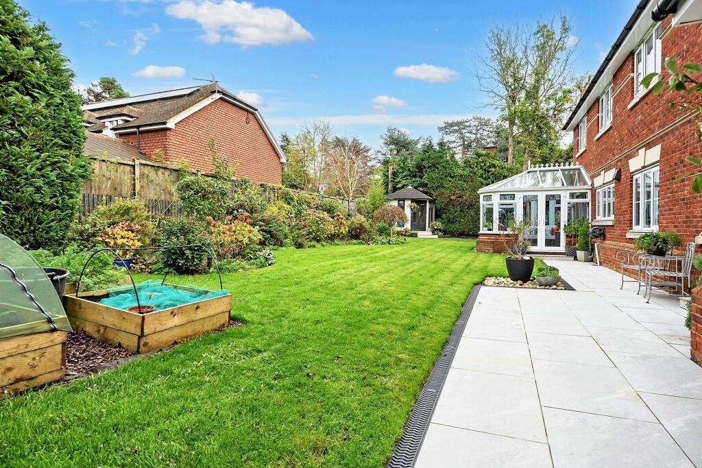 Additional image 11 of Hillbury Close, Warlingham, CR6