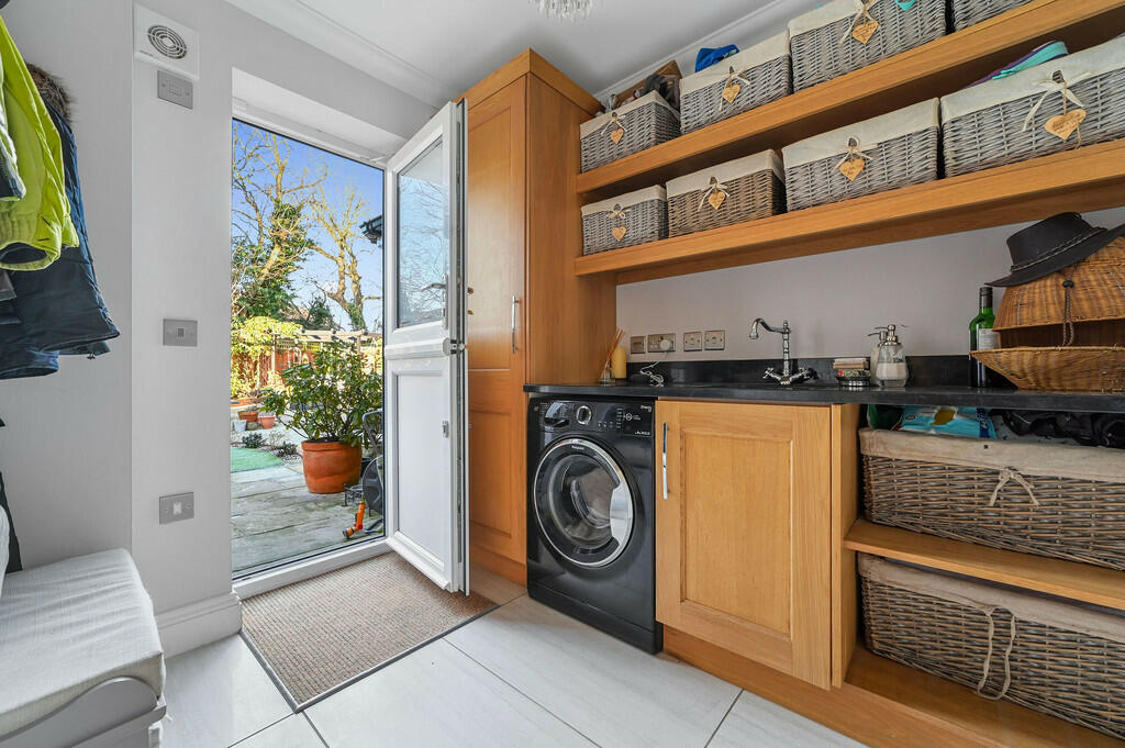 Additional image 23 of De Vere Place, Gosfield, Halstead