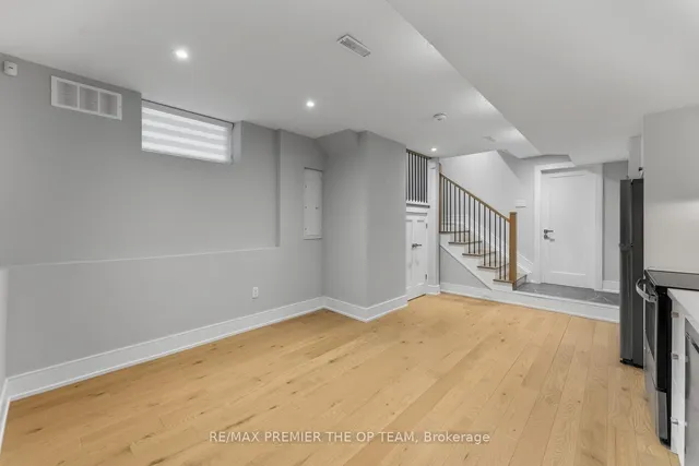 Additional image 25 of 26 Seventeenth St