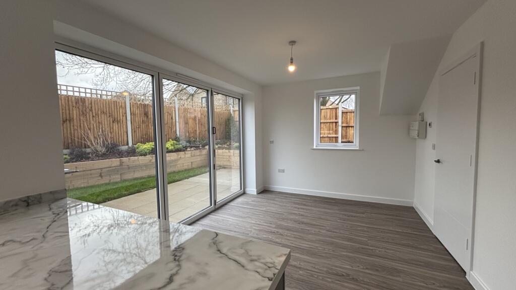 Additional image 20 of Oakview Walk, Harlow, Essex, CM18