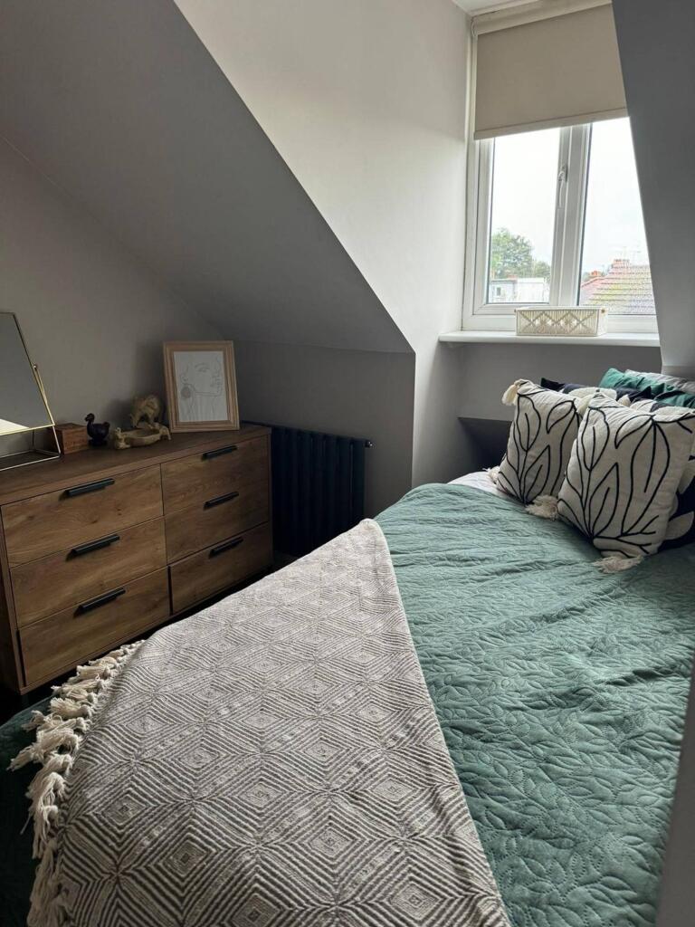 Additional image 6 of Taffy's How, Mitcham, CR4