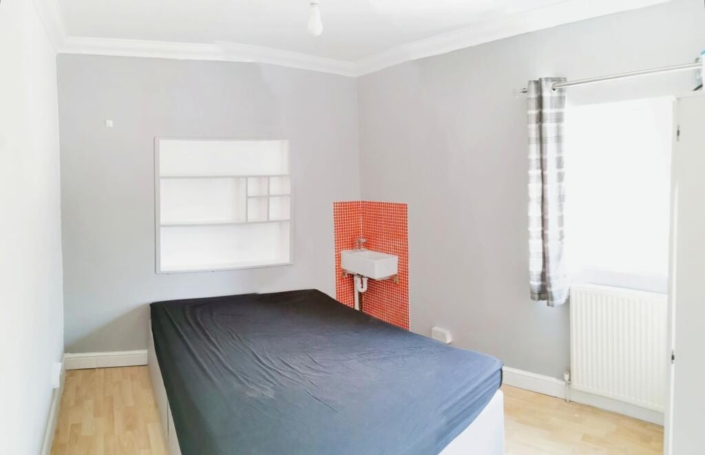 Additional image 6 of Broomhall Road, Chelmsford, CM1