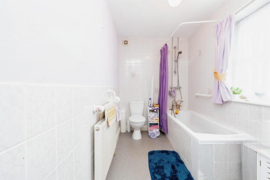 Additional image 18 of Parkfields, Roydon, Harlow