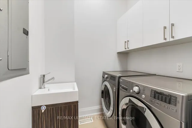 Additional image 35 of 26 Madawaska Ave