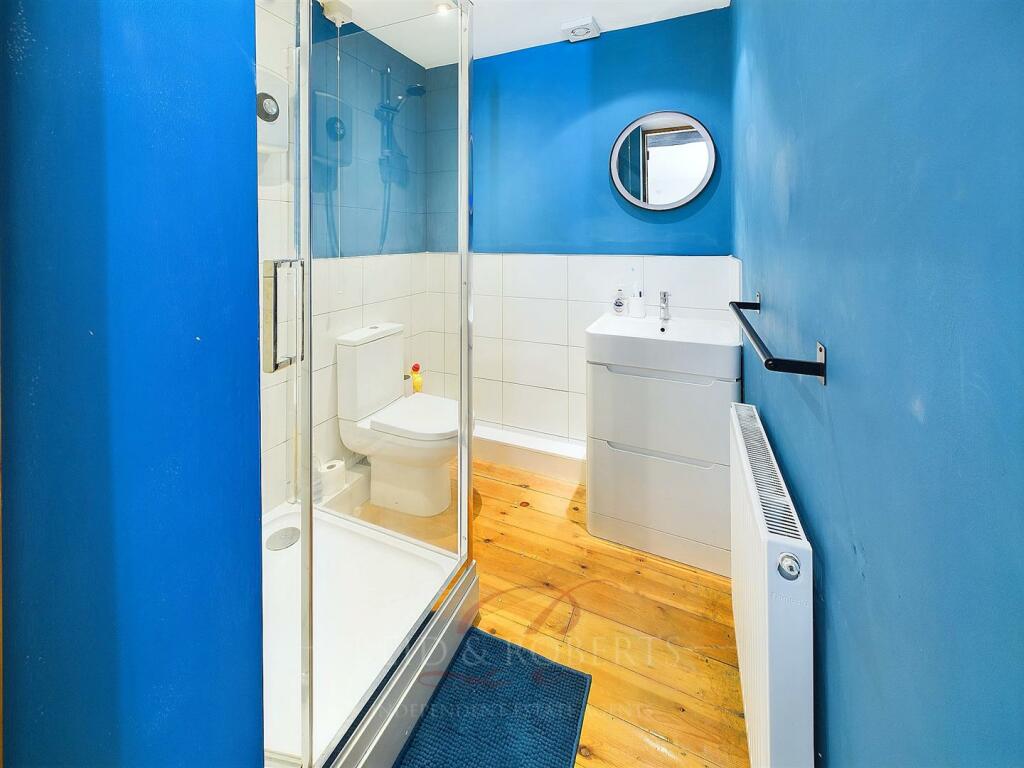 Additional image 24 of Lixwm