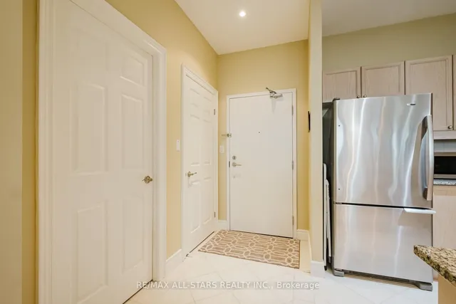 Additional image 9 of 1 Leaside Park Dr Unit 303