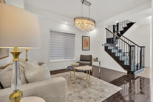 Additional image 10 of 84 Lone Rock Circ