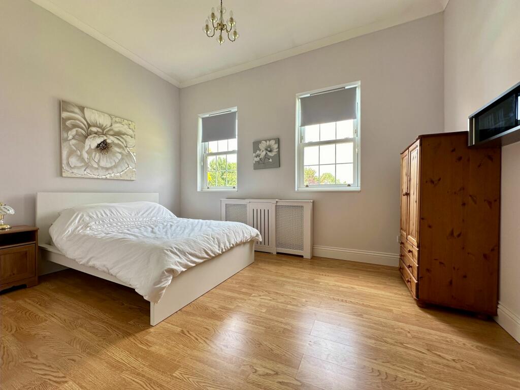 Additional image 17 of Noak Hill Road, Billericay, CM12