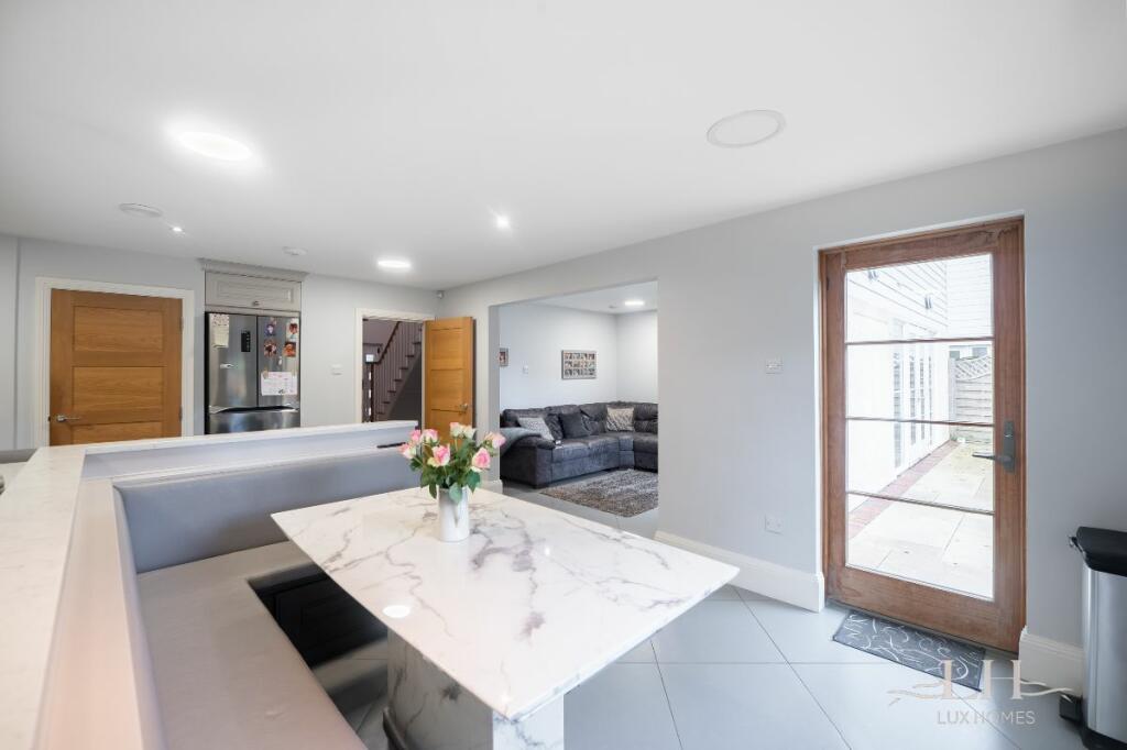 Additional image 53 of Coxtie Green Road, Brentwood