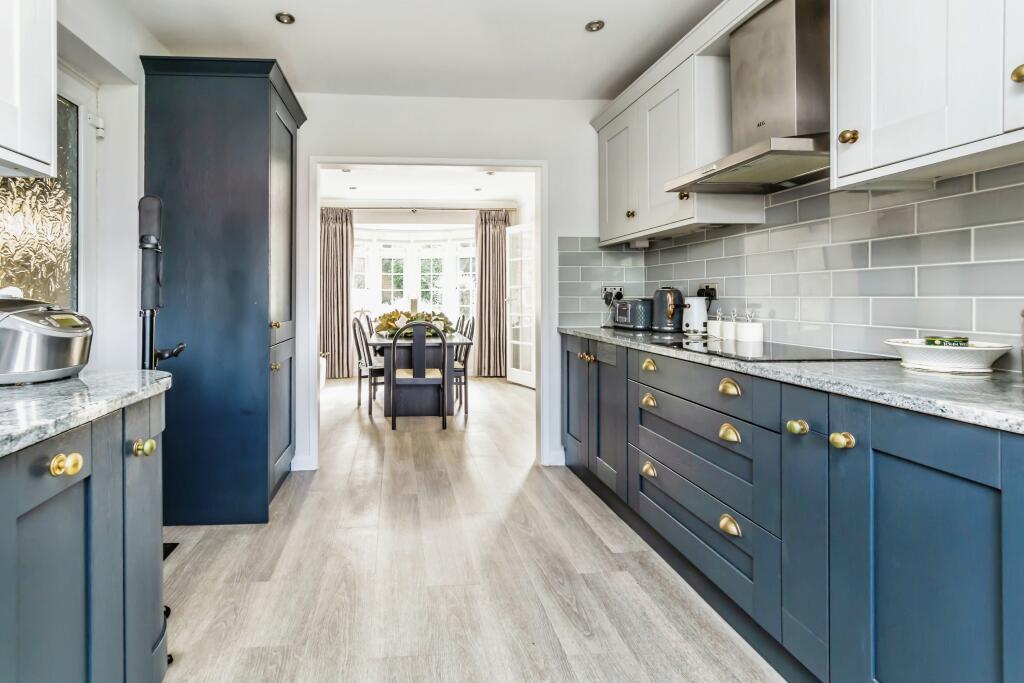 Additional image 21 of Crozier Drive, South Croydon, Surrey, CR2