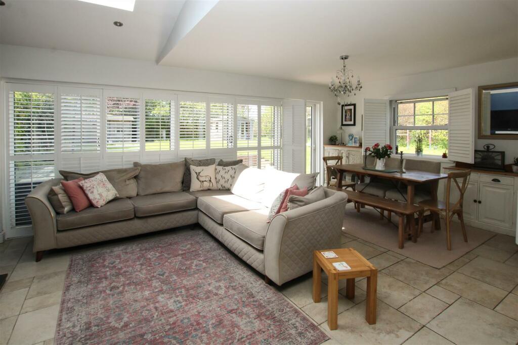 Additional image 5 of Middle Road, Ingrave, Brentwood