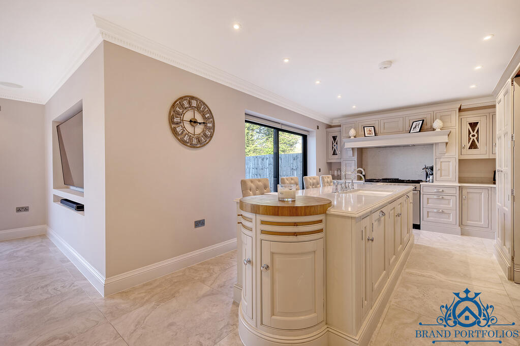 Additional image 5 of Southend Road, Howe Green, CM2