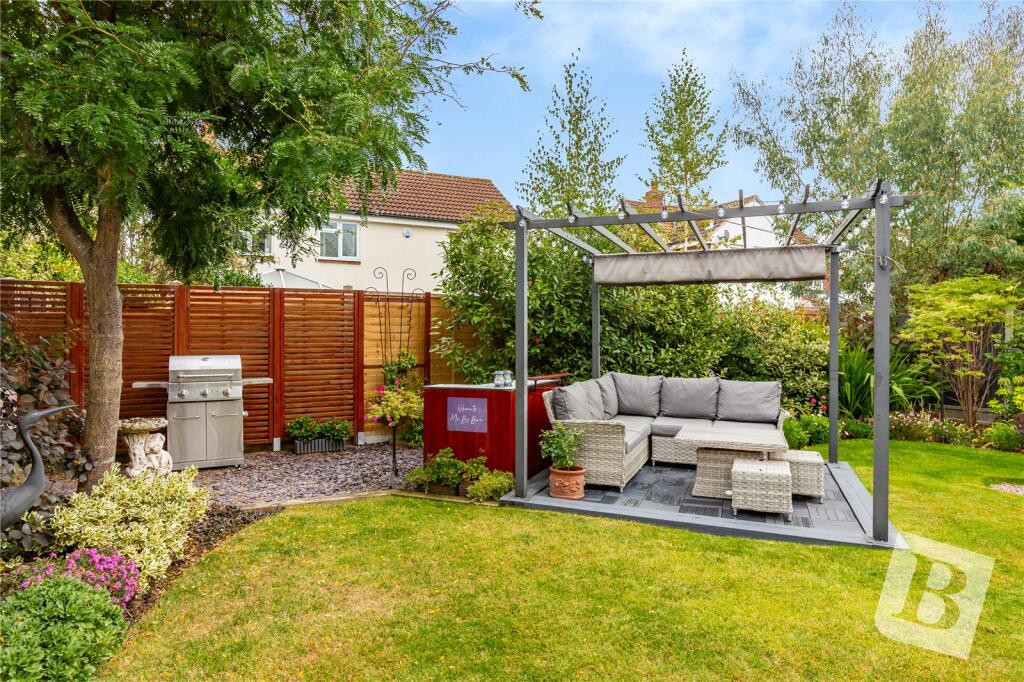 Additional image 22 of Lampern Crescent, Billericay, Essex, CM12