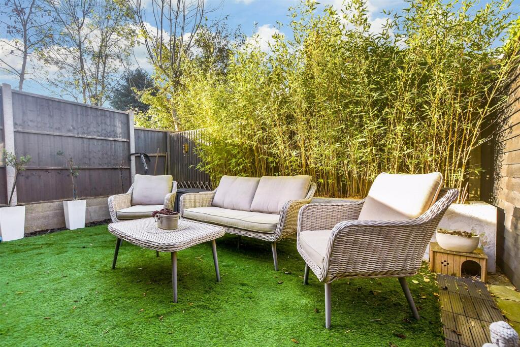 Additional image 11 of Station Approach, Whyteleafe, Surrey