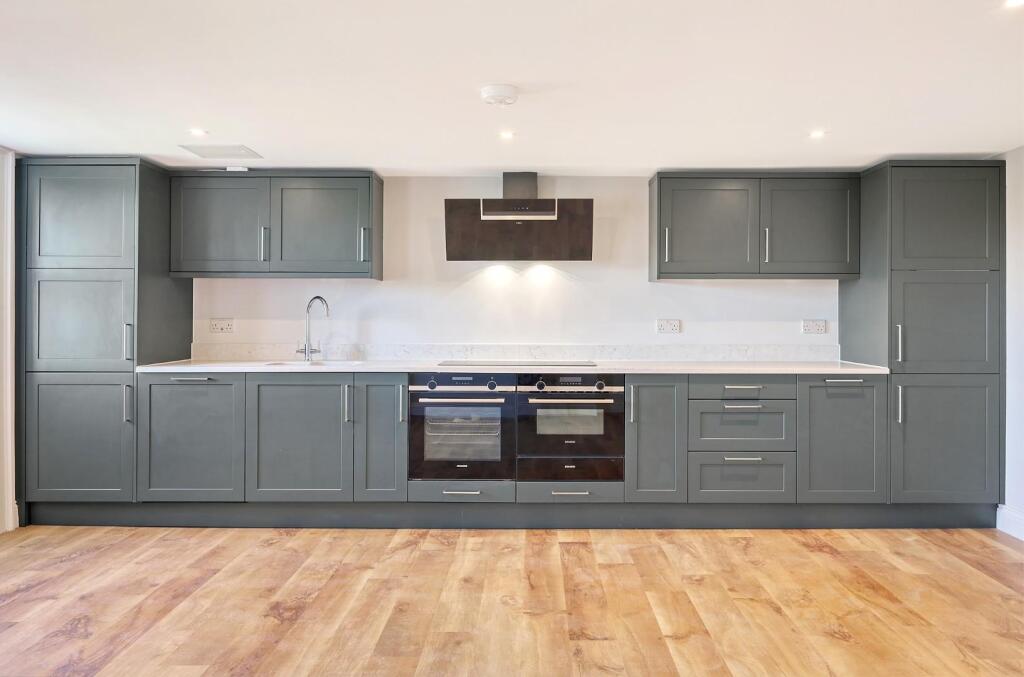 Additional image 5 of Brizes Park, Kelvedon Hatch