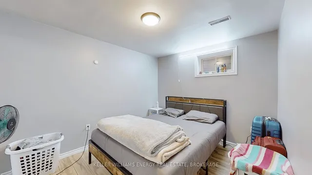 Additional image 32 of 45 Esplanade Rd