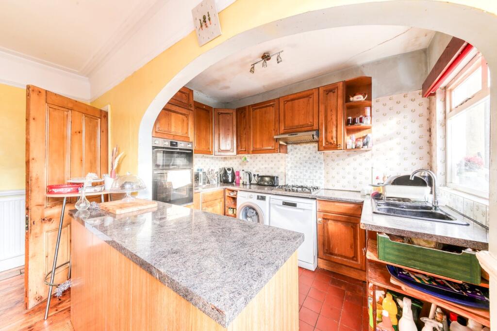 Additional image 5 of Lyndhurst Road, Thornton Heath, CR7