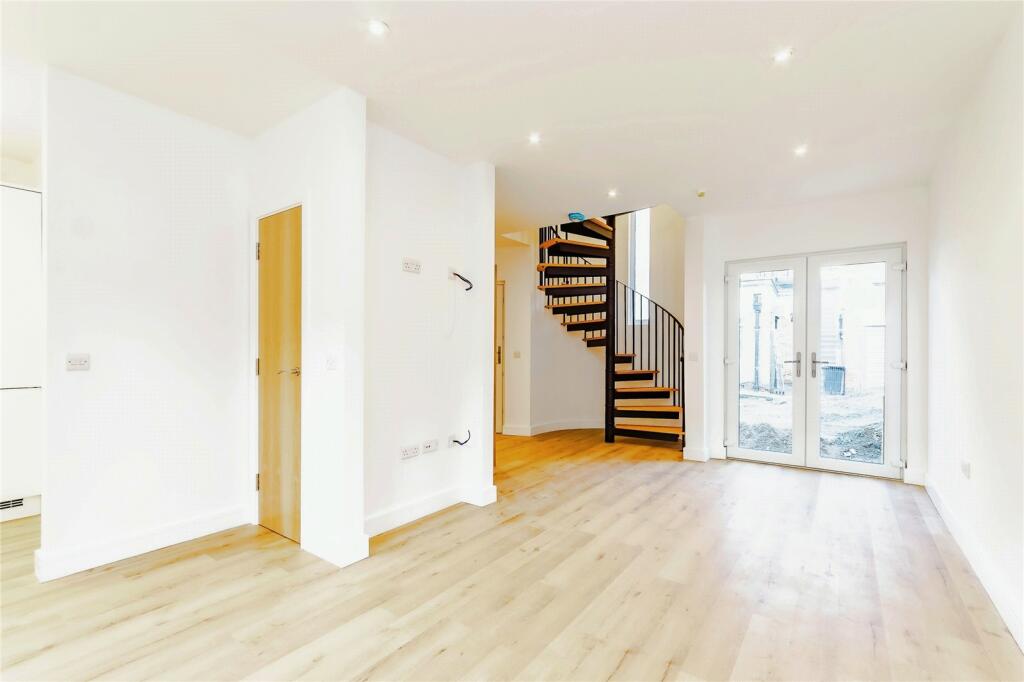 Additional image 3 of Goschen Mews Addington Road, South Croydon, CR2