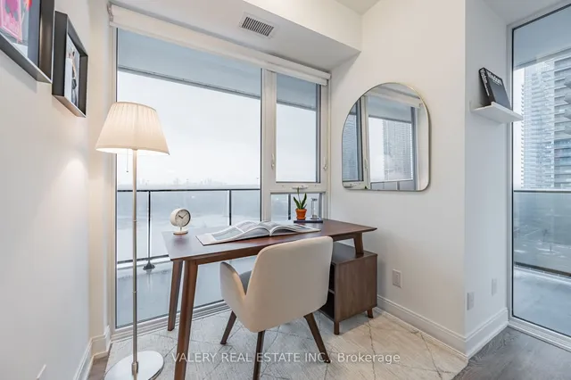 Additional image 8 of 70 Annie Craig Dr Unit 1502