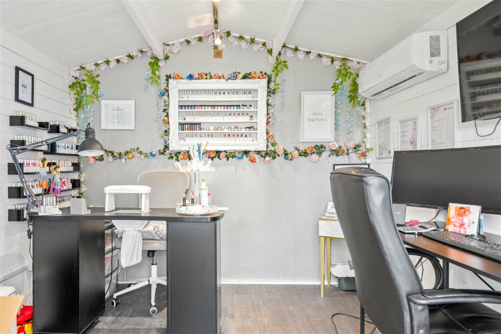 Additional image 13 of Caterham Drive, Coulsdon, CR5 1JQ