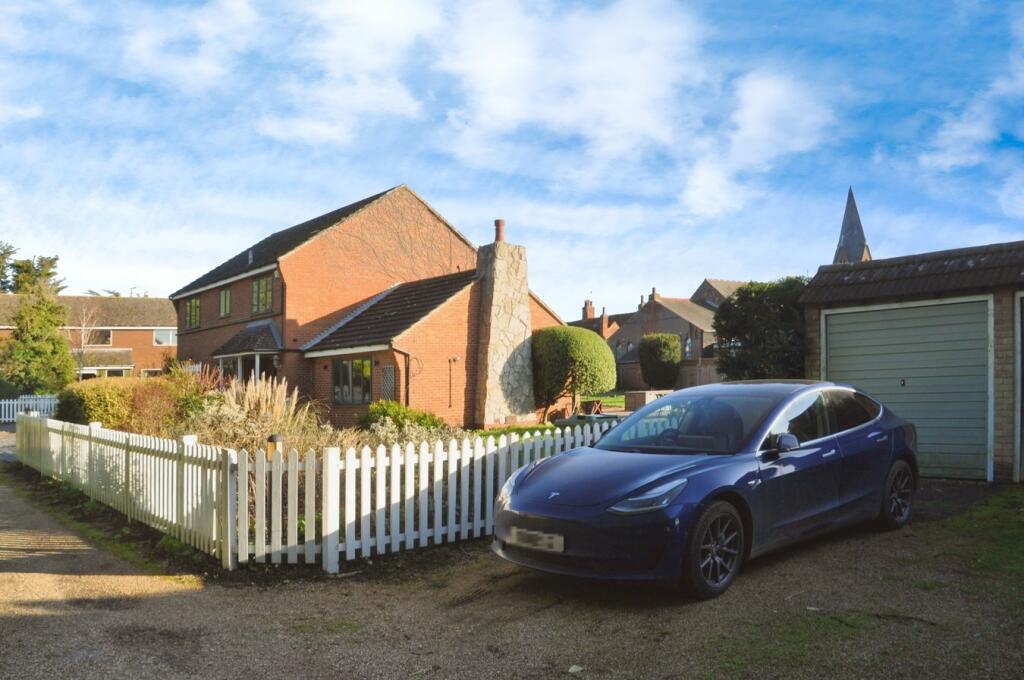 Additional image 27 of Meadow Bank, Hatfield Peverel, Chelmsford, CM3