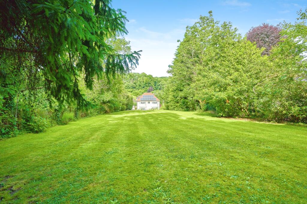 Additional image 20 of Croham Valley Road, South Croydon, CR2